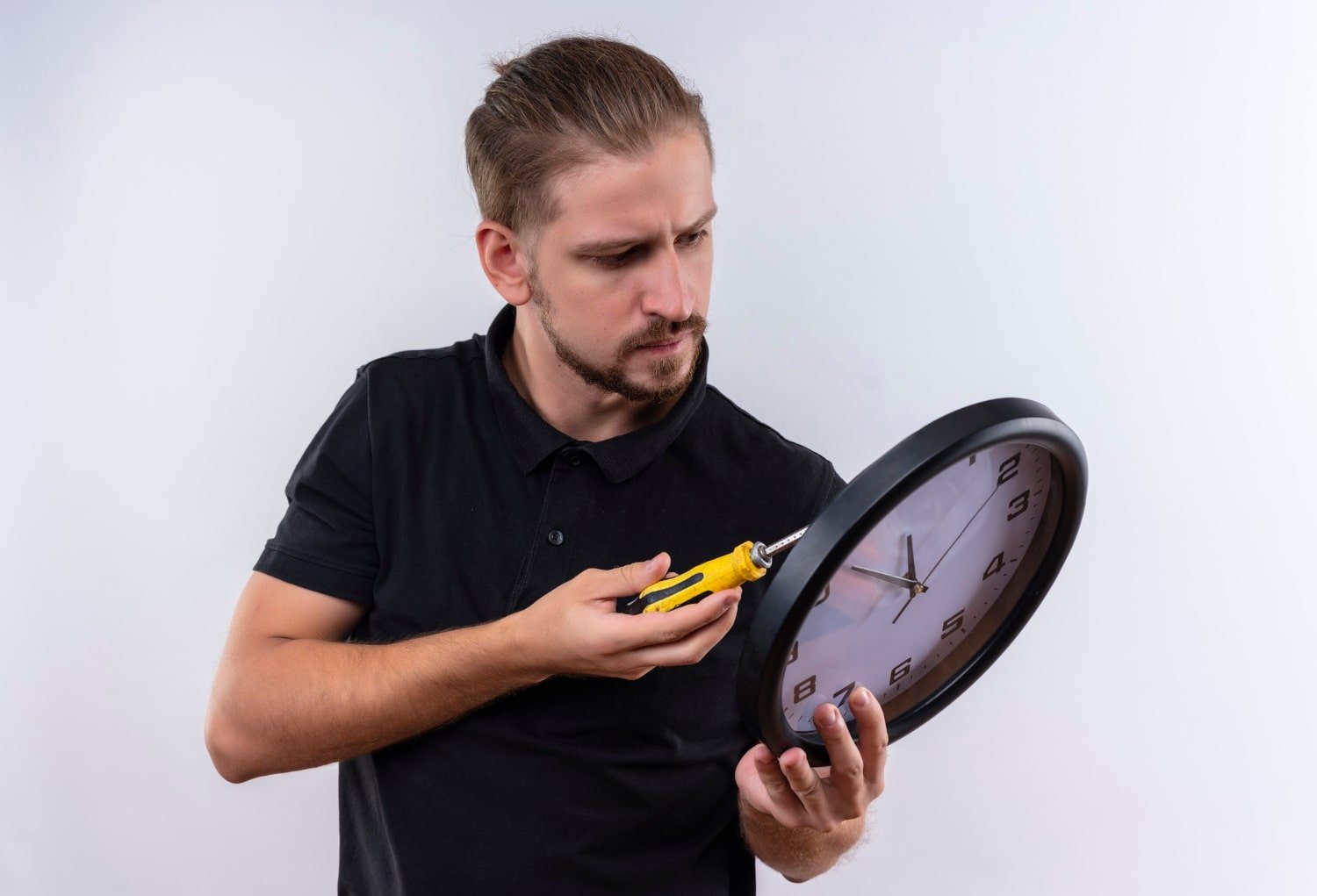 Cómo reparar un reloj de pared: guía práctica para todos