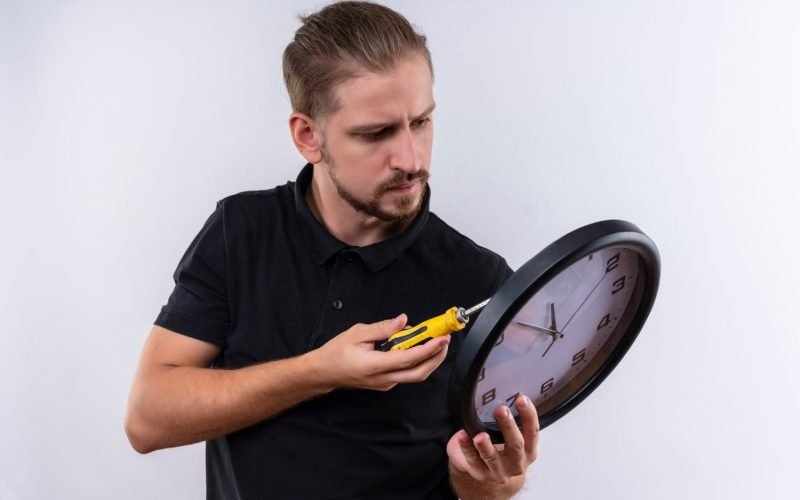 Cómo reparar un reloj de pared: guía práctica para todos